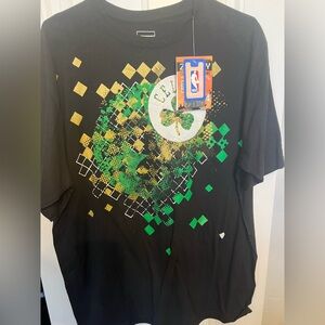 Boston Celtics Black Zipway Graphic NBA T-Shirt with Green & Gold Print XL